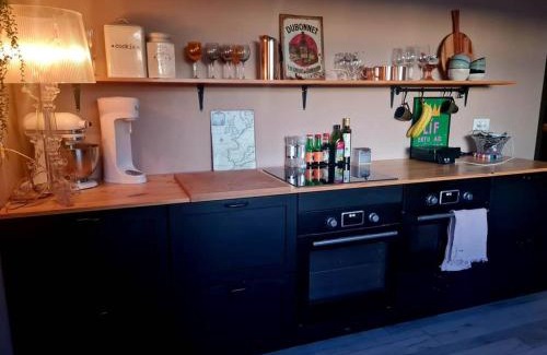 Heimar Appartement | 2 bedroom apartment with a loft- close to downtown