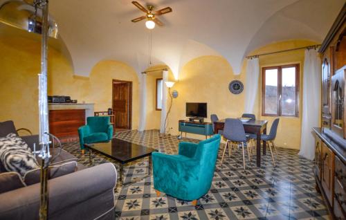 Chiatra Appartement | 2 Bedroom Awesome Apartment In Chiatra