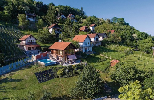 Novi Marof Maison | Superbe maison à Toplicica avec WiFi