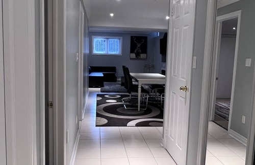 Meadowvale Village Maison | 2 Bedroom Bs/Apartment, in Mississauga