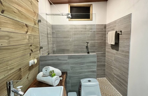 Ciudad Cortes Cabine | 2 bedroom cabin in the woods of Ojochal!