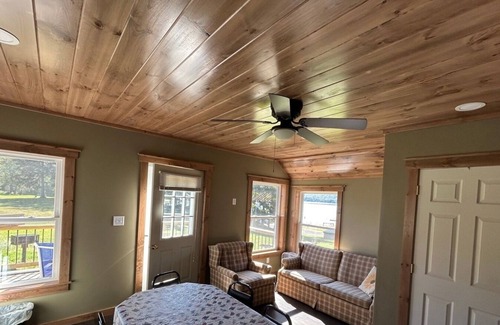 Eagle Bay Cabine | 2 Bedroom Cabin on 4th Lake @ Eagle Bay Village