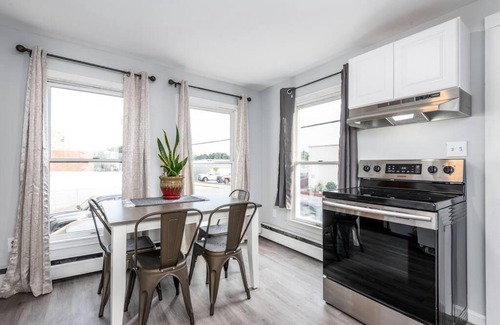 Biddeford Appartement | 2 Bedroom - Close to Local Beaches
