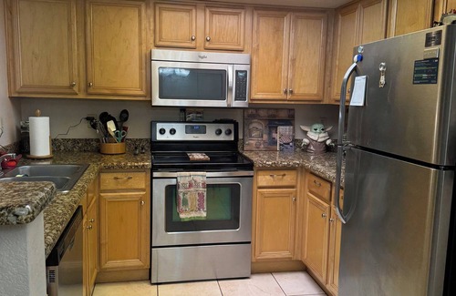 Glendale Copropriété | 2-bedroom condo in charming Glendale with WiFi, AC, fitness room
