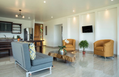 Tilaran Copropriété | 2-bedroom condo in marvelous Lake Arenal with WiFi, AC, swimming pool.