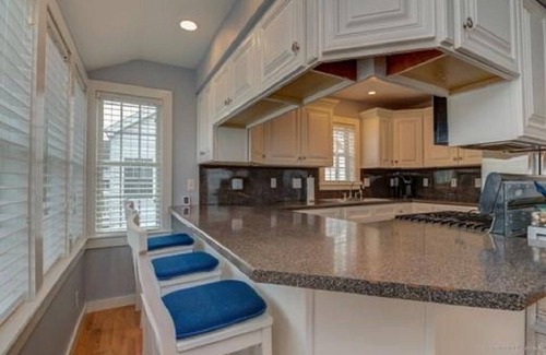 Wells Beach Maison | 2 Bedroom Condo steps to beautiful Wells Beach!!!