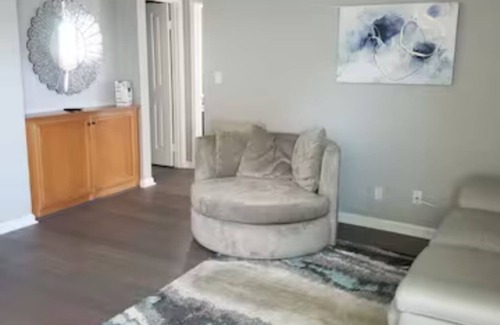Clairemont Mesa East Copropriété | 2 Bedroom Condo with Pool Perfect for Long Term!