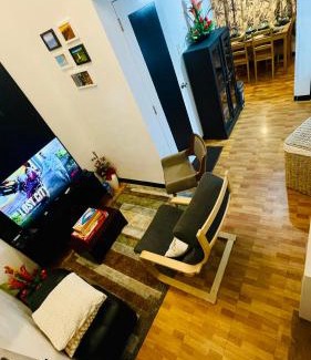 Malamig Appartement | 2-Bedroom Condotel Stay with Netflix, Kitchen & Washer, Near MRT Boni