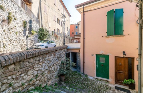 Verucchio Appartement | Appartement confortable de 2 chambres à.