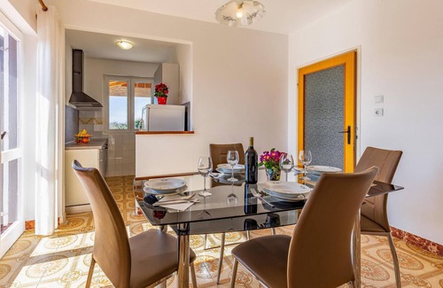 Vinez Appartement | Superbe appartement à Labin avec WiFi