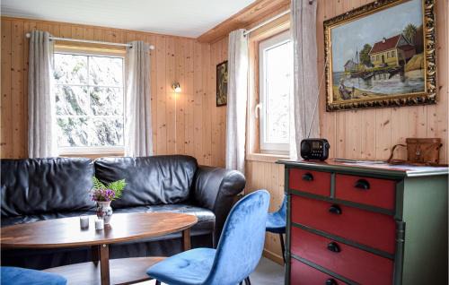 Selbjorn Maison | 2 Bedroom Cozy Home In Stolmen