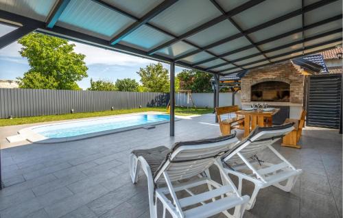 Borovo Maison | 2 Bedroom Cozy Home In Vukovar