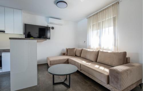 Borovo Maison | 2 Bedroom Cozy Home In Vukovar