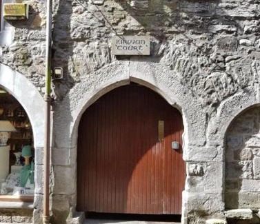 Galway City Centre Appartement | 2 bedroom deluxe Galway city centre location location Free parking