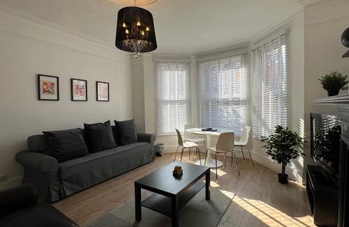 Haringey Appartement | 2 Bedroom flat 10 min walk to tube
