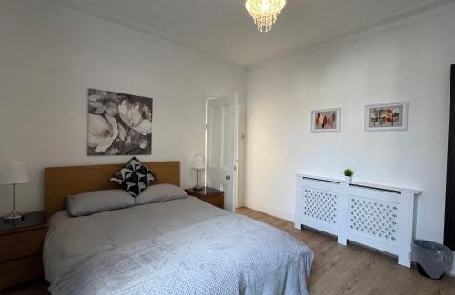 Haringey Appartement | 2 Bedroom flat 10 min walk to tube