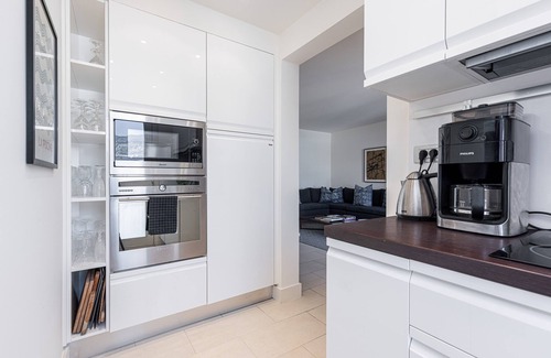Saint-Jean-Cap-Ferrat Appartement | 2 bedroom apartment with both balcony and private terrace
