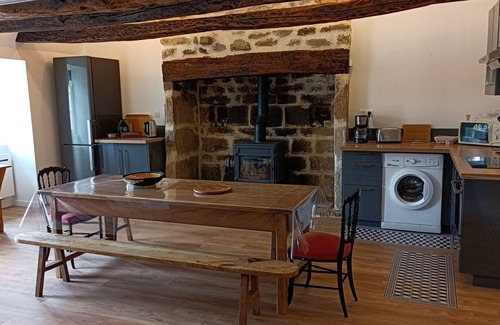 Saint-Julien-le-Pelerin Maison | Vrbo Property