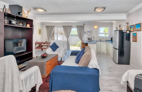L'Agulhas Appartement | APPARTEMENT MEUBLÉ DE 2 CHAMBRES MEUBLÉ AGULHAS AFRIQUE DU SUD