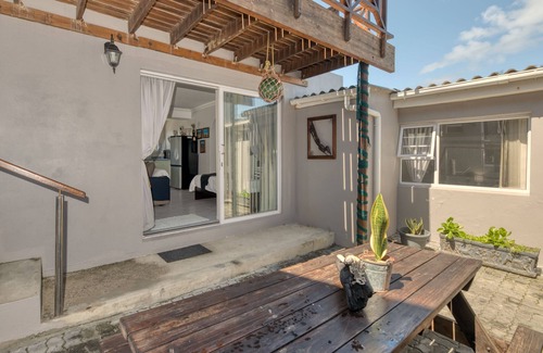 L'Agulhas Appartement | APPARTEMENT MEUBLÉ DE 2 CHAMBRES MEUBLÉ AGULHAS AFRIQUE DU SUD