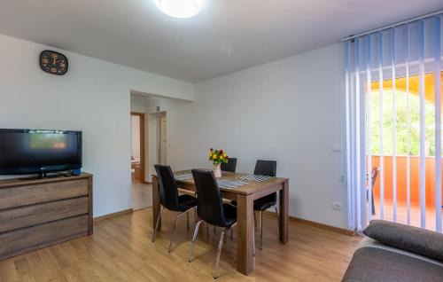 Babici Appartement | 2 Bedroom Gorgeous Apartment In Umag