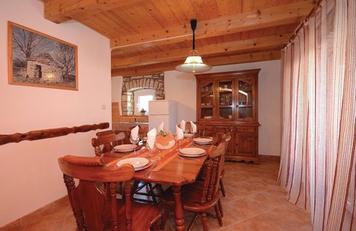 Sajini Maison | Magnifique maison de 2 chambres à.