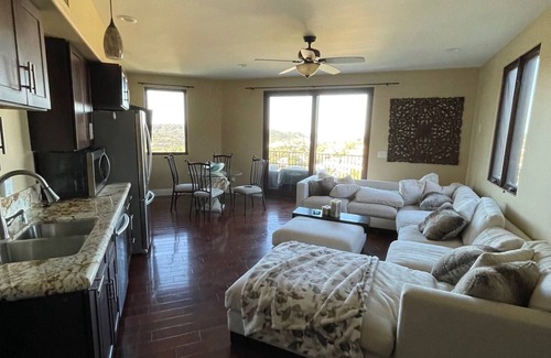 Carlsbad Appartement | 2-bedroom Guest apartment in Carlsbad. Ocean & golf course view & roof top deck