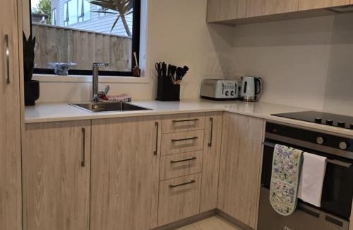 Henderson Maison | 2 Bedroom Haven in Sunnyvale