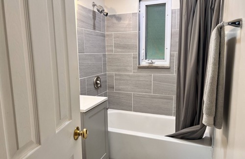 McKnight Maison | 2 Bedroom Home Available for 30+ Day Rentals