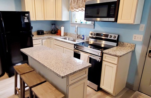Rehoboth Beach Maison | 2 Bedroom Home Located in Lewes