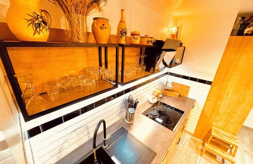 Le Blanc-Mesnil Maison | 2-bedroom house in enchanting Le Blanc-Mesnil with AC, WiFi, fitness room