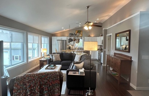 Mooers Forks Maison | 2-bedroom house in charming West Chazy with AC, WiFi