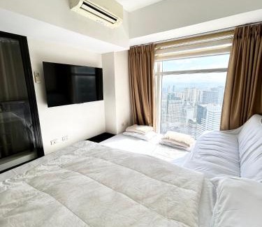 Highway Hills Appartement | 2 Bedroom Loft at Twin Oaks Place