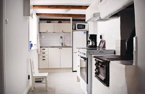 Tjallmo Maison | Belle maison de 2 chambres à Tjällmo