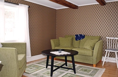 Tjallmo Maison | Belle maison de 2 chambres à Tjällmo