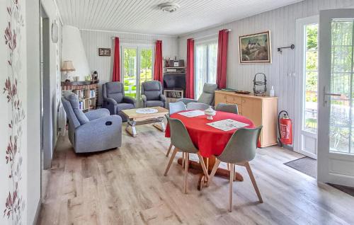 Dimont Maison | 2 Bedroom Lovely Home In Dimont