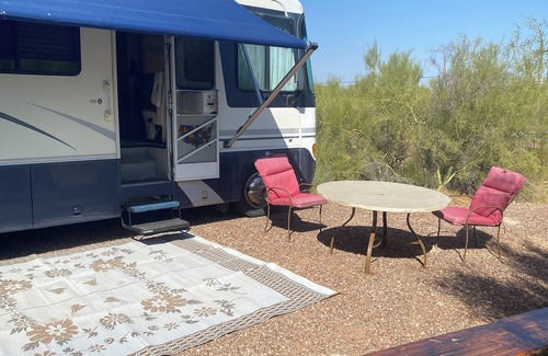 Pinnacle Peak Maison | 2-bedroom luxury RV in Tremendous Scottsdale with Saguaros