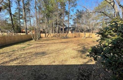 Pine Bluff Maison | 2-Bedroom Near Hospital and Casino