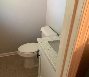 Pine Bluff Maison | 2-Bedroom Near Hospital and Casino