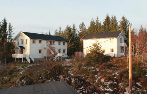 Hitra Appartement | 2 Bedroom Nice Apartment In Sandstad