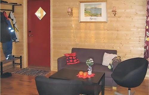Hitra Appartement | 2 Bedroom Nice Apartment In Sandstad