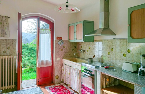Saturnana Maison | Casa Ciricea