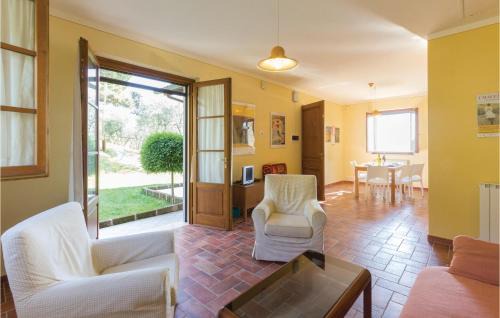 Pedona Maison | 2 Bedroom Nice Home In Camaiore Lu