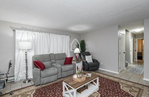 Rochester Appartement | 2 Bedroom Oasis 5 Mins to Mayo Clinic