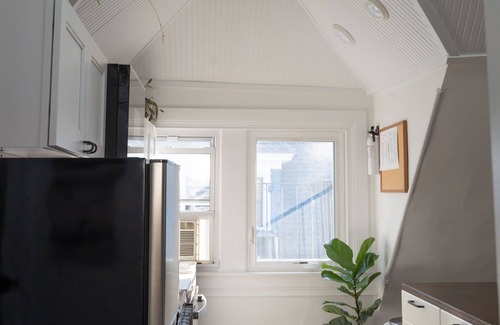 Ditmas Park Appartement | 2 bedroom penthouse in Victorian gem