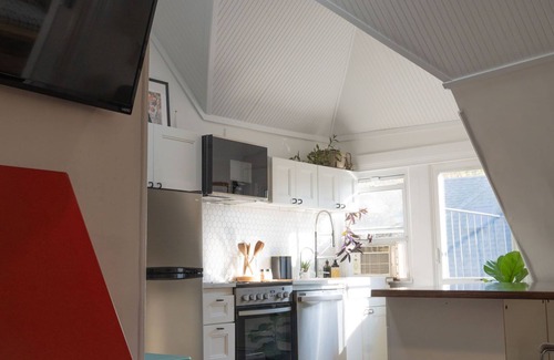 Ditmas Park Appartement | 2 bedroom penthouse in Victorian gem
