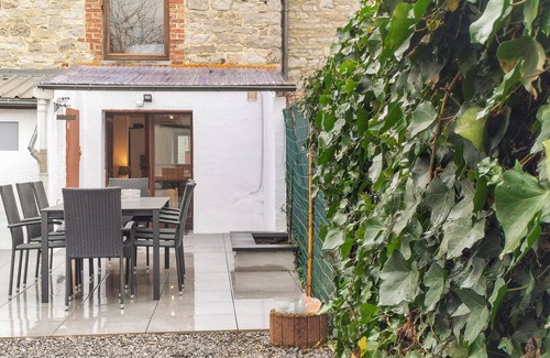 Treignes Maison | Maison de 2 chambres acceptant les.