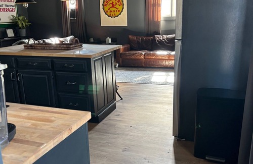 Mount Carmel Maison | 2 Bedroom Restored Historic Landmark-Old Industrial Soda Factory in Mount Carmel