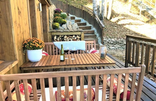 La Lechere Chalet De Ski | 2 bedroom self-contained apartment in Chalet Le Doux Si
