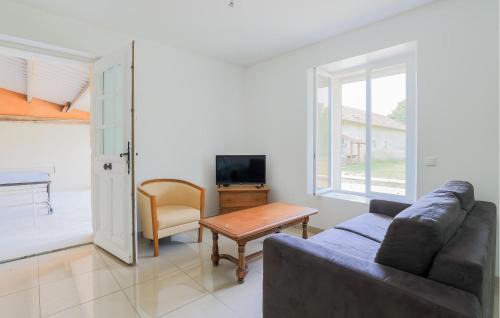 Monthenault Maison | 2 Bedroom Stunning Home In Monthenault